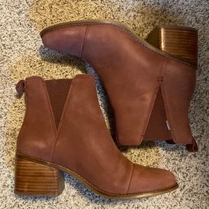 Burnt henna leather Toms Esme booties